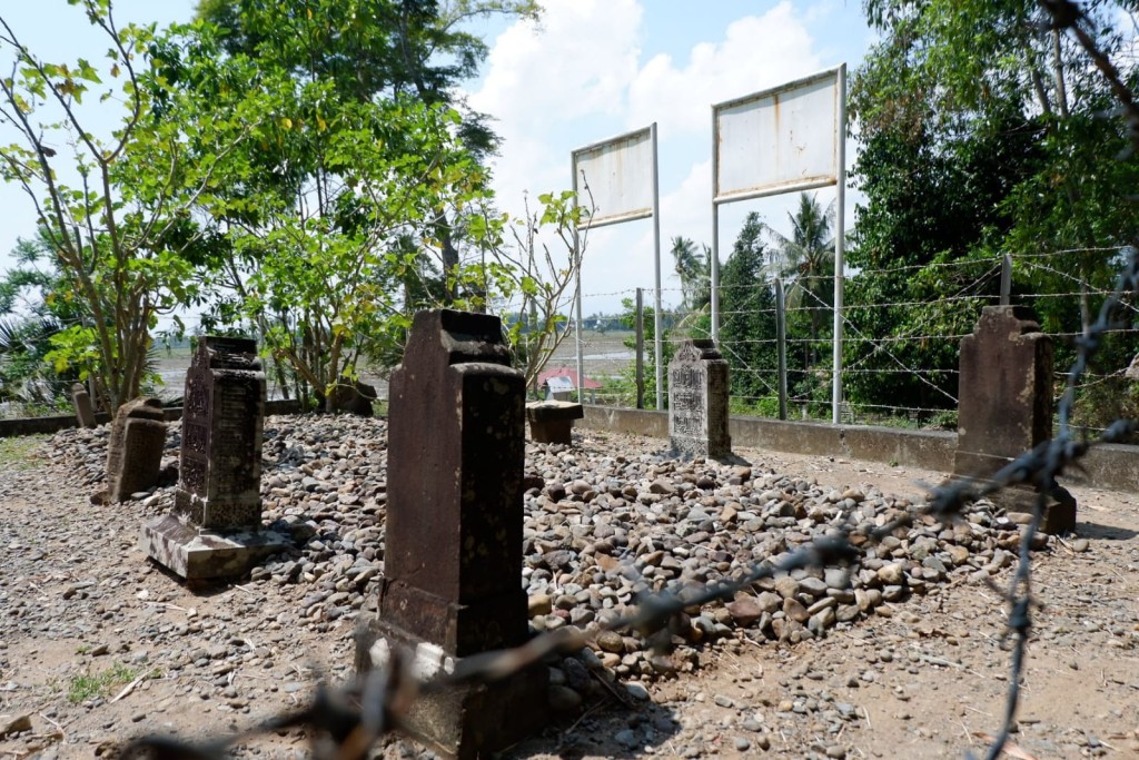 MAKAM SULTAN MA/RUF SYAH ULEE TUTUE